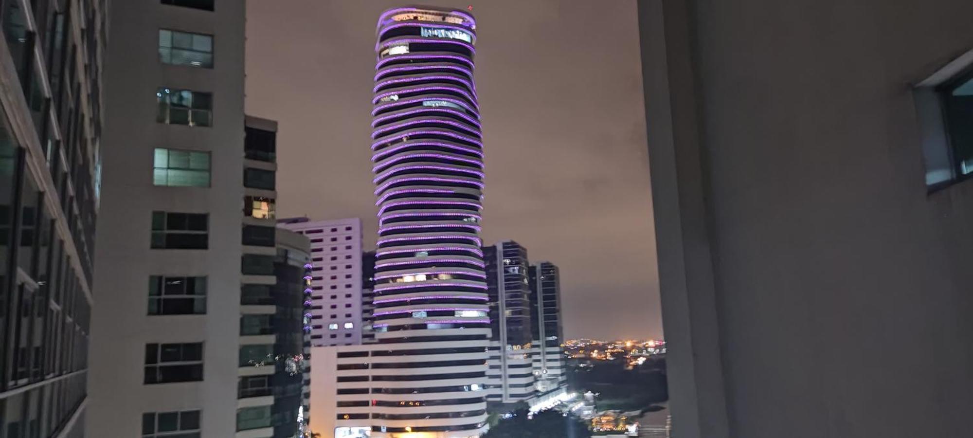 Puerto Santa Ana Suites Guayaquil Exterior photo